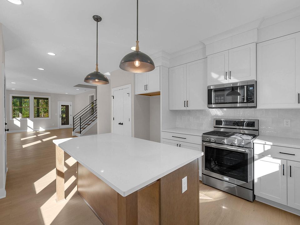 1st image of 717 Mirkwood Ave