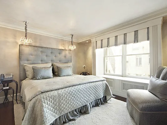 Sold by Sotheby's International Realty | media 6