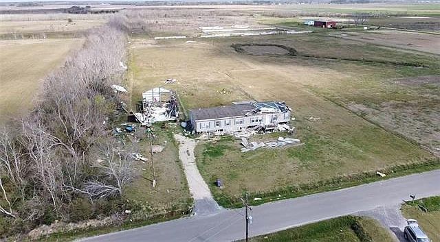 2nd image of 20180 Pinehill Cemetery Rd