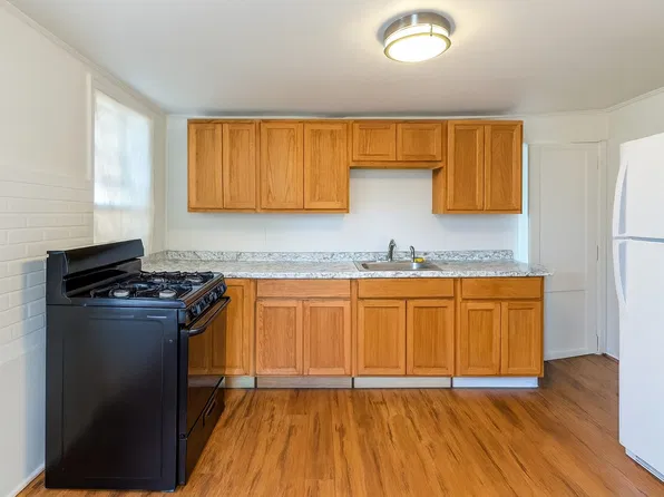 496 3rd Ave Unit 1, Troy, NY 12182