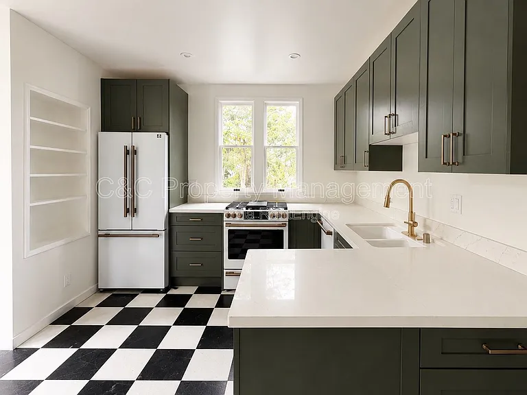 489 Laurel Ave #A — Photo 6