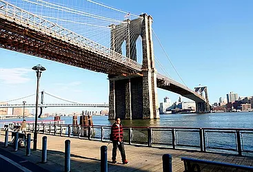 Rented by R New York