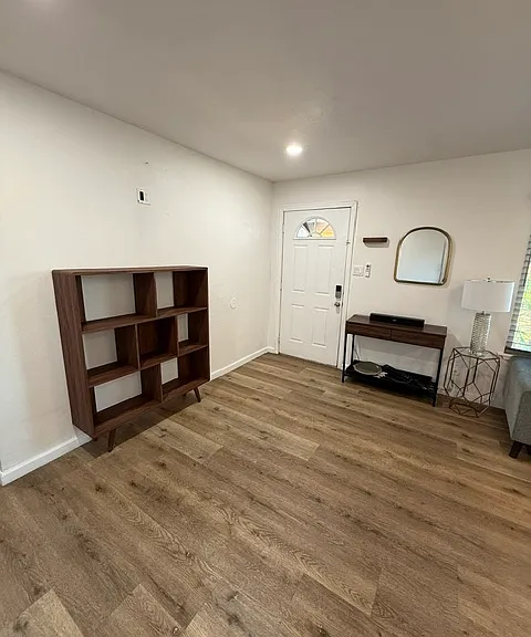 1181 Rusher St — Photo 11