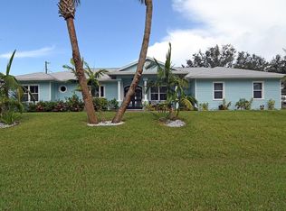 714 Dempsey Ave, Sebastian, FL 32958