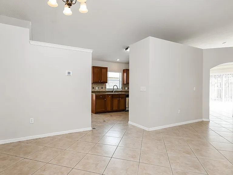 10832 Rushwood Way — Photo 7