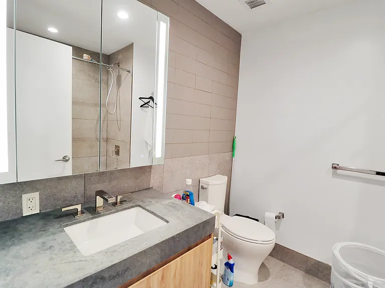 42-02 Crescent St #20E — Photo 16