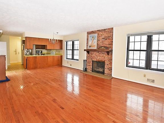 4th image of 56 Huxley Way