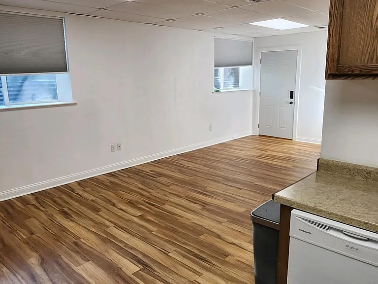 618 Main St #1 — Photo 13
