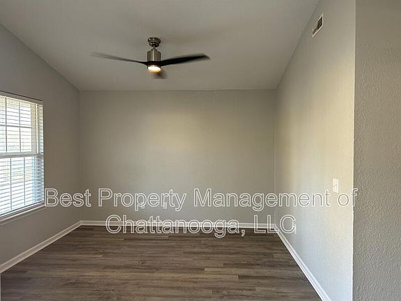 4th image of 862 N Orchard Knob Ave