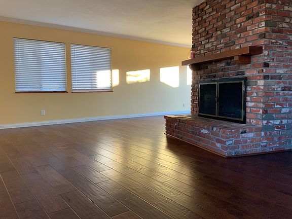 Entrance ~ Living Area