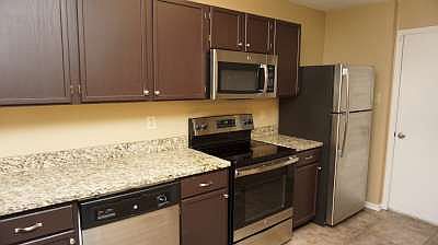 3rd image of 2427 Redland Ln