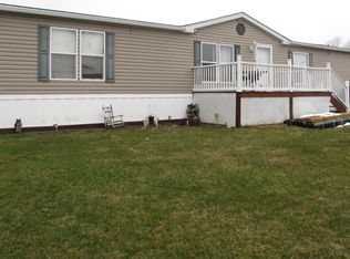 690 Squier Hill Rd, Nicholson, PA 18446