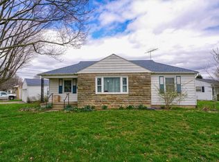 300 Sunset Dr, Circleville, OH 43113