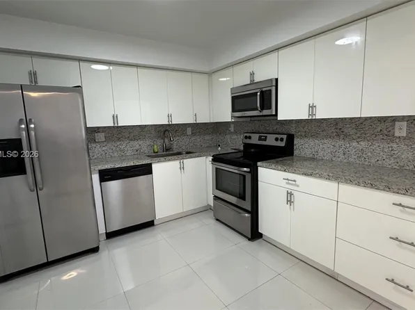 250 174th St APT 1808, Sunny Isles Beach, FL 33160