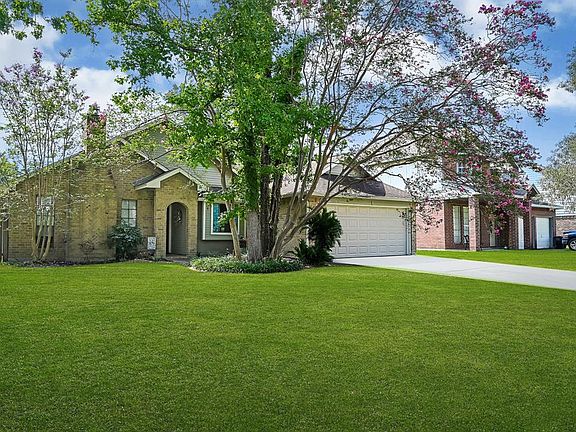 2nd image of 19019 Sandia Pines Drive