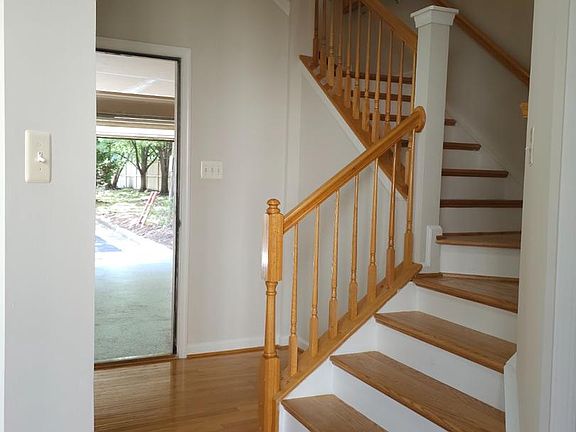 2nd image of 952 Harrison Cir
