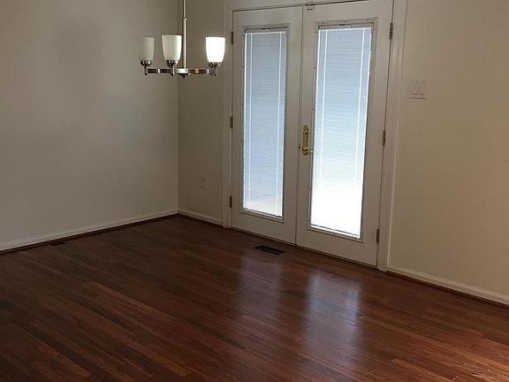4th image of 30 Blackfoot Ct