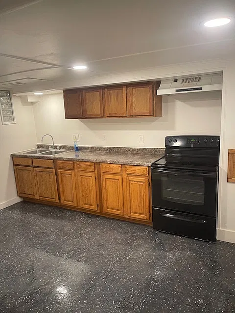 Studio, $775 — Photo 1