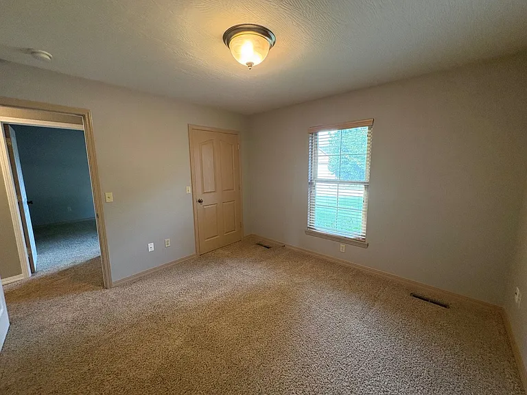 5733 S Lexington Ave — Photo 10