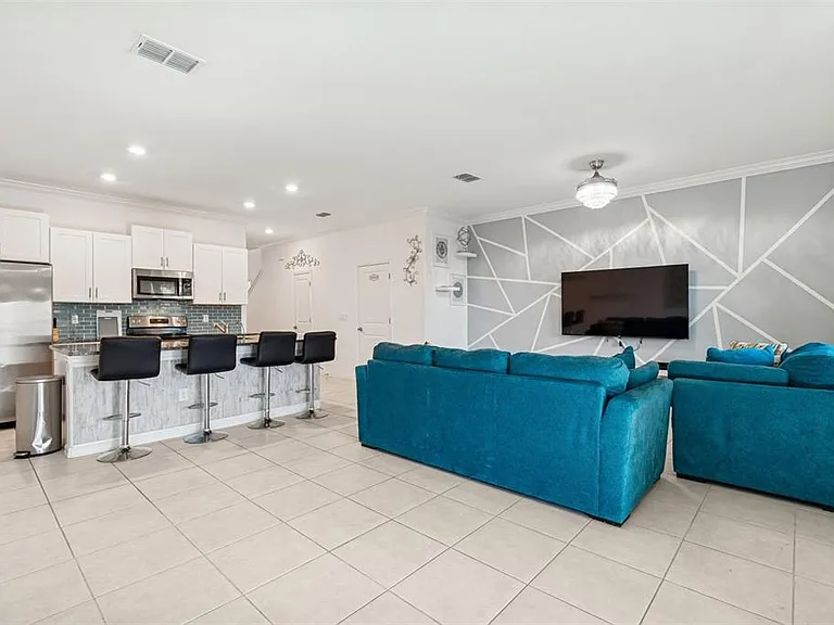 21818 Lyonia Ln — Photo 7