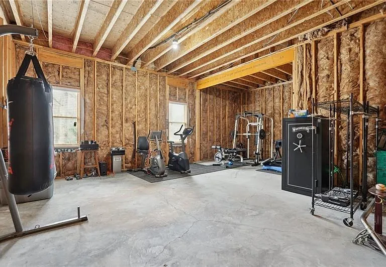 343 Summer Garden Dr — Photo 70