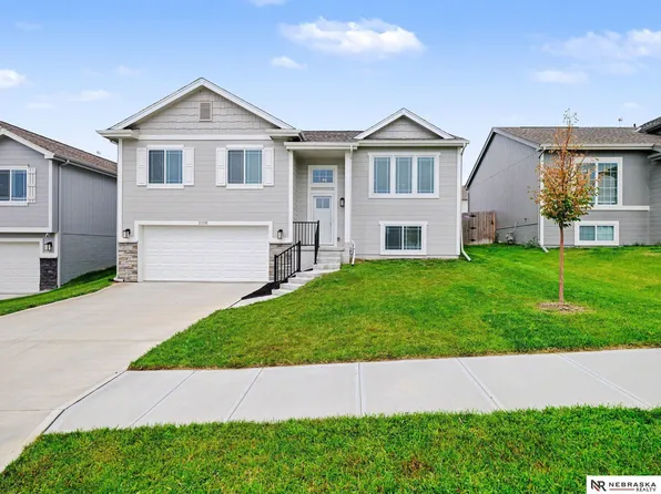 11110 Baker St, Omaha, NE 68142