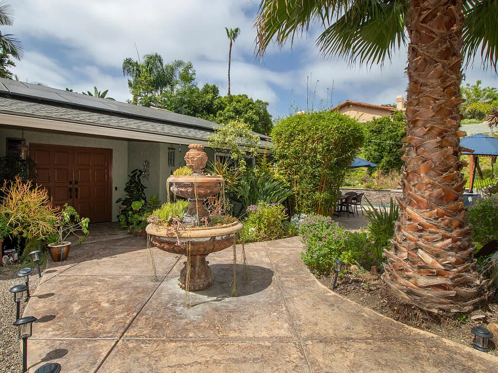 3000 Azahar St — Photo 4