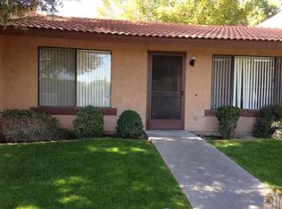 90 Lakeview Cir, Cathedral City, CA 92234