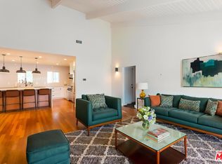 23721 Mariano St, Woodland Hills, CA 91367