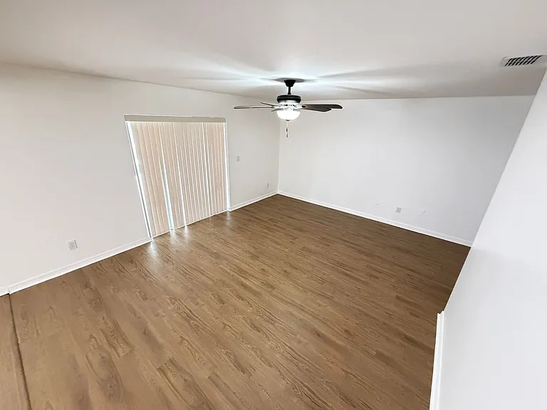 151 Granada Blvd — Photo 45