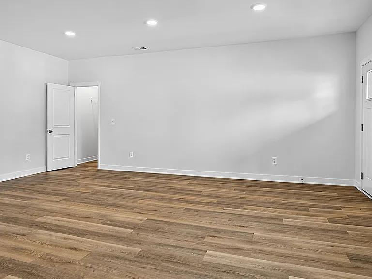3953 Unit A (lower level)