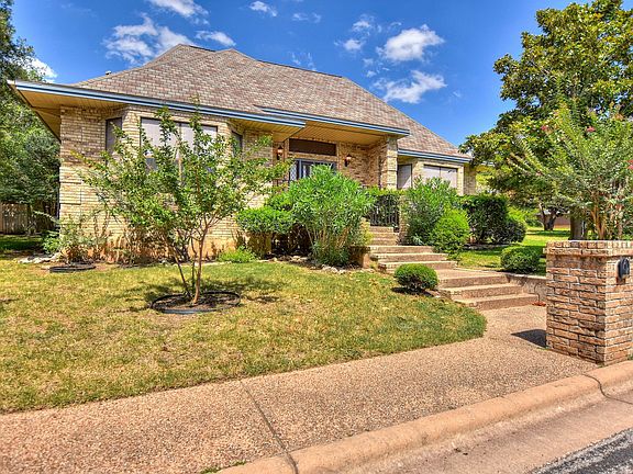 2nd image of 10301 Holme Lacey Ln