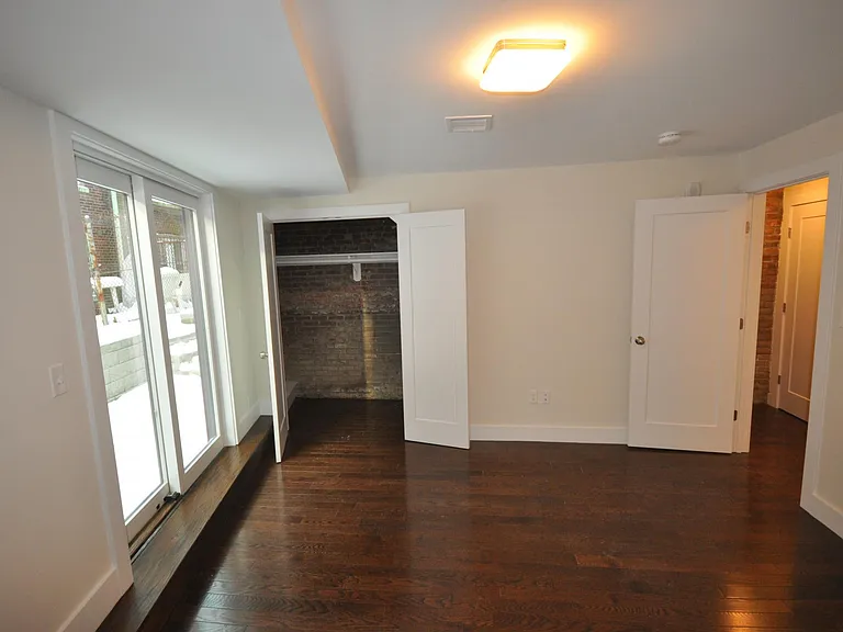 20 Sussex St #1B — Photo 14