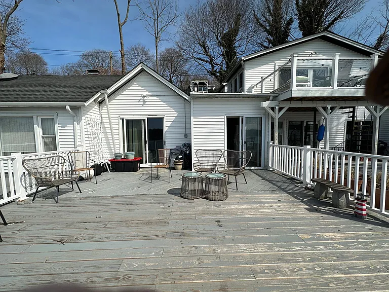193 Woodbine Ave #C — Photo 10