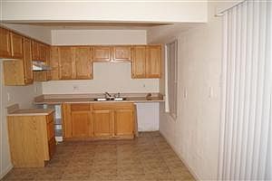 4th image of 3840 N 43rd Ave APT 74