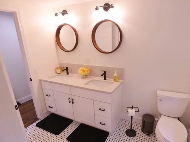 57 Roosevelt Dr — Photo 28