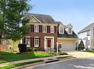 3025 Rosemoor Ln, Fairfax, VA 22031