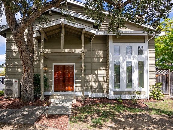 5th image of 10202 Vista Dr