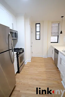 Rented by Link NY Realty | media 30