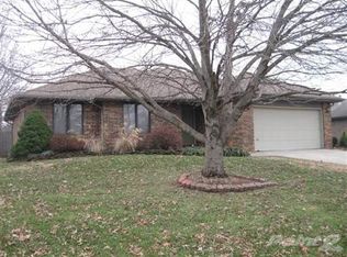 908 Fairway Ct, Nixa, MO 65714