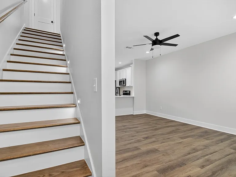 1207 W 7th St #D — Photo 12
