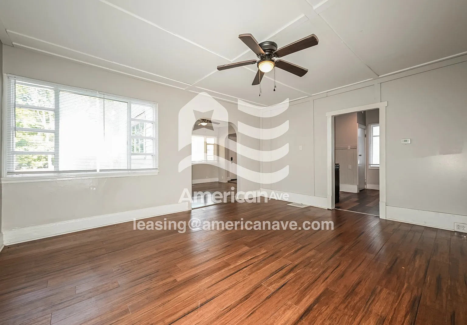 3 bed, 1.0 bath, 1354 sqft, $972 — Photo 4