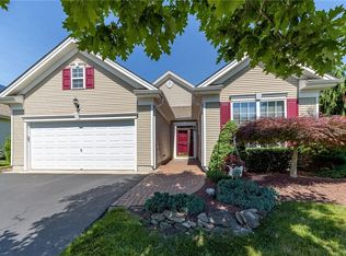 33 Spencer Dr, Jackson, NJ 08527
