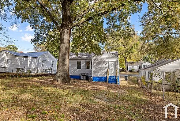 7404 Paris Ave — Photo 17