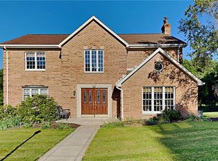 10211 Country Manor Ln, Wexford, PA