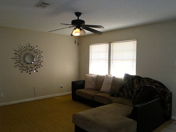2nd image of 904 Canyon Dr