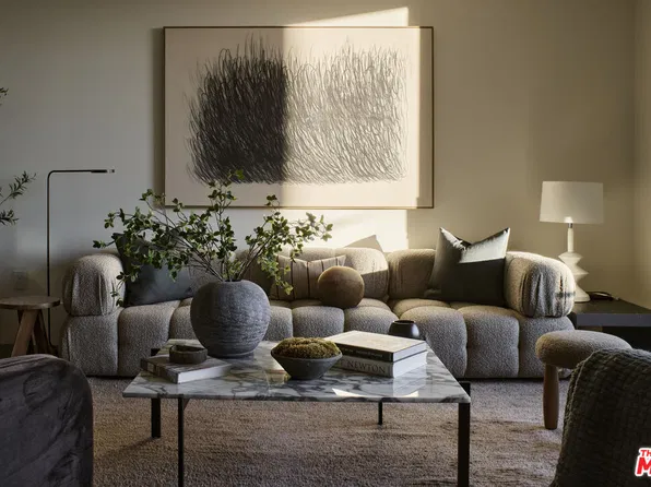 8420 Sunset Blvd #703, West Hollywood, CA 90069