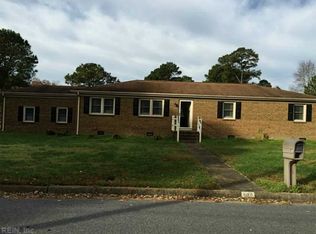 520 Corapeake Dr, Chesapeake, VA 23322