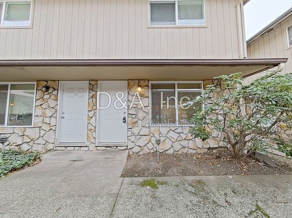 110 NE Conifer Blvd APT 11