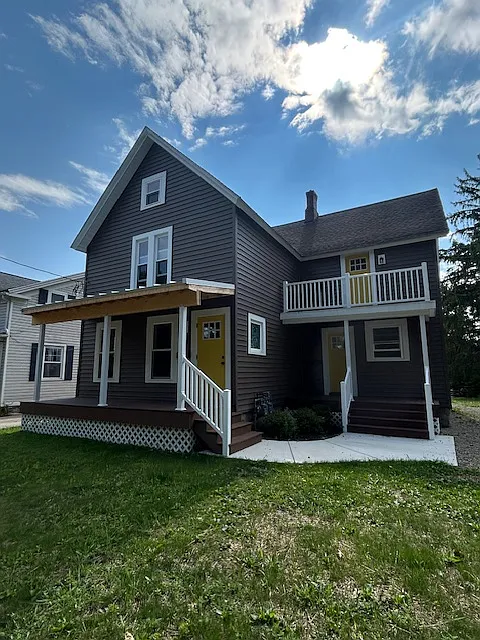 104 Hamburg St #1